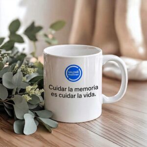 03.taza_tiendasolidaria-fundacionsalomemoliner_1 Taza solidaria «Cuidar la memoria es cuidar la vida»